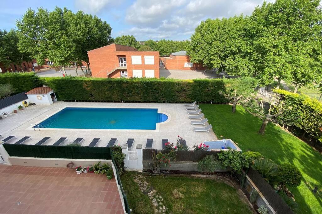 פיגוארז Apartamento Completo Muy Cerca Del Centro Ideal Para Familias Con Piscina מראה חיצוני תמונה